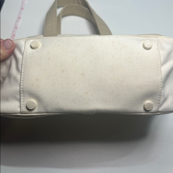 Chanel - Picture 3 of 6